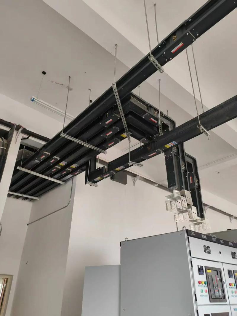 江苏华鹏电力设备获散热好的密集母线槽专利,提升使用寿命