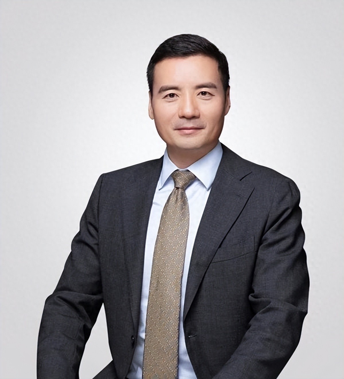 借个账户竟成操纵市场共犯？企业家配资陷阱与避坑指南