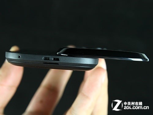 双核全键盘新宠 myTouch 4G Slide评测