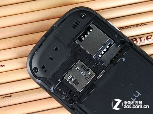 双核全键盘新宠 myTouch 4G Slide评测