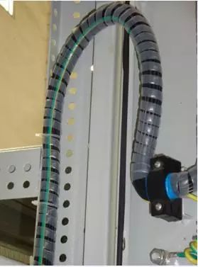 电器元件装配工艺_一次线配线工艺_小母线端子